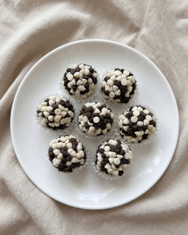 KAJU CHOCOCHIP LADOO